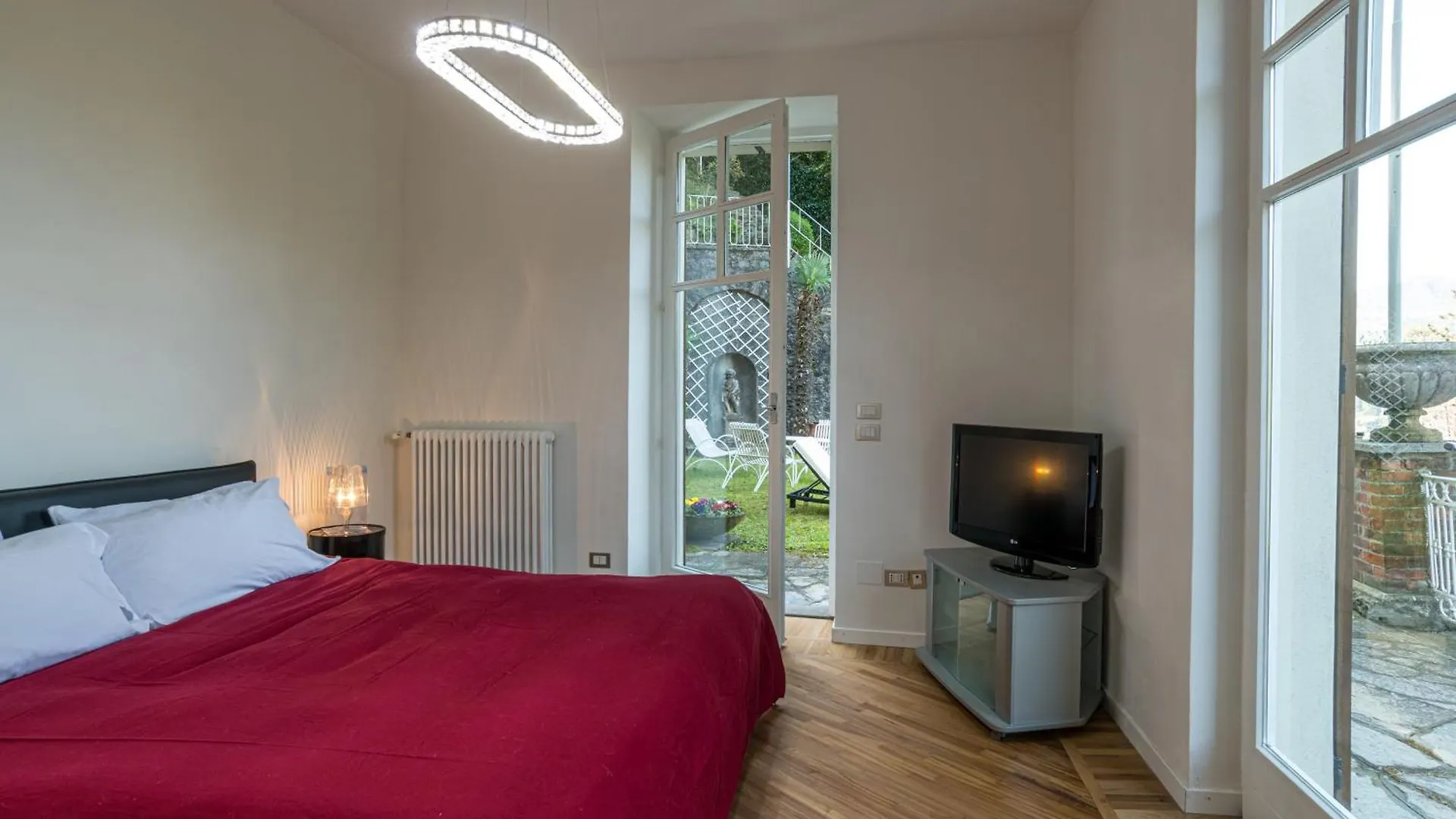 Guest Host - Stylish And Bright Apartment With Private Garden Côme