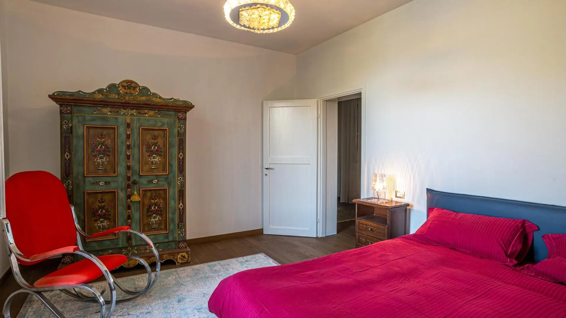 Guest Host - Stylish And Bright Apartment With Private Garden Côme 0*,  Italie